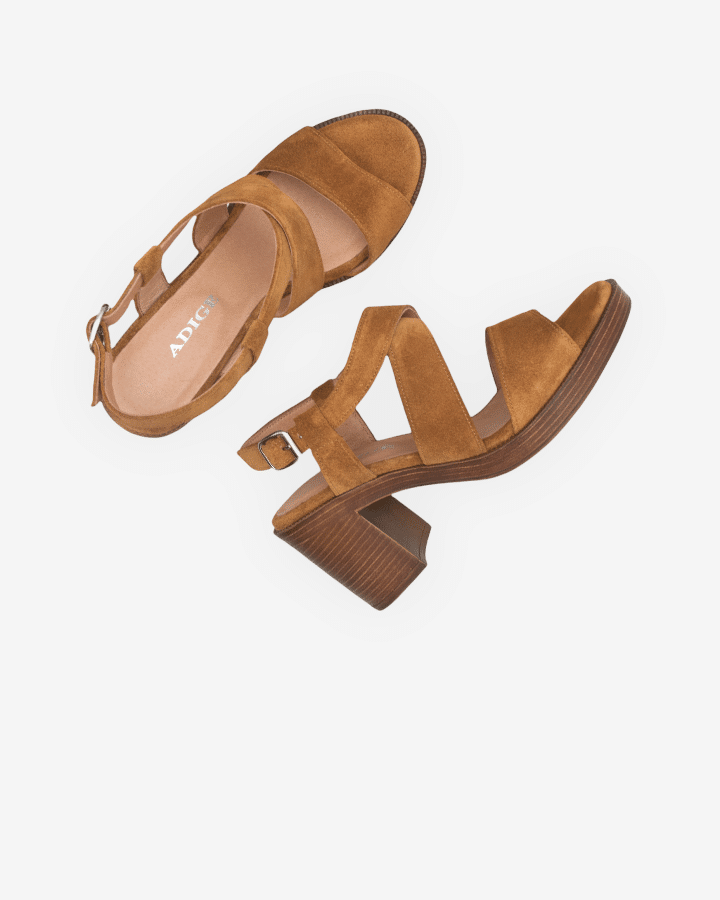 sandale talon carré marron