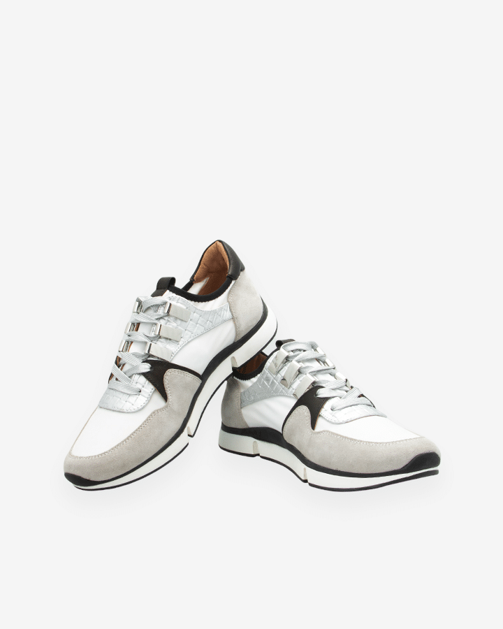 Chaussure blanche et noir femme sales