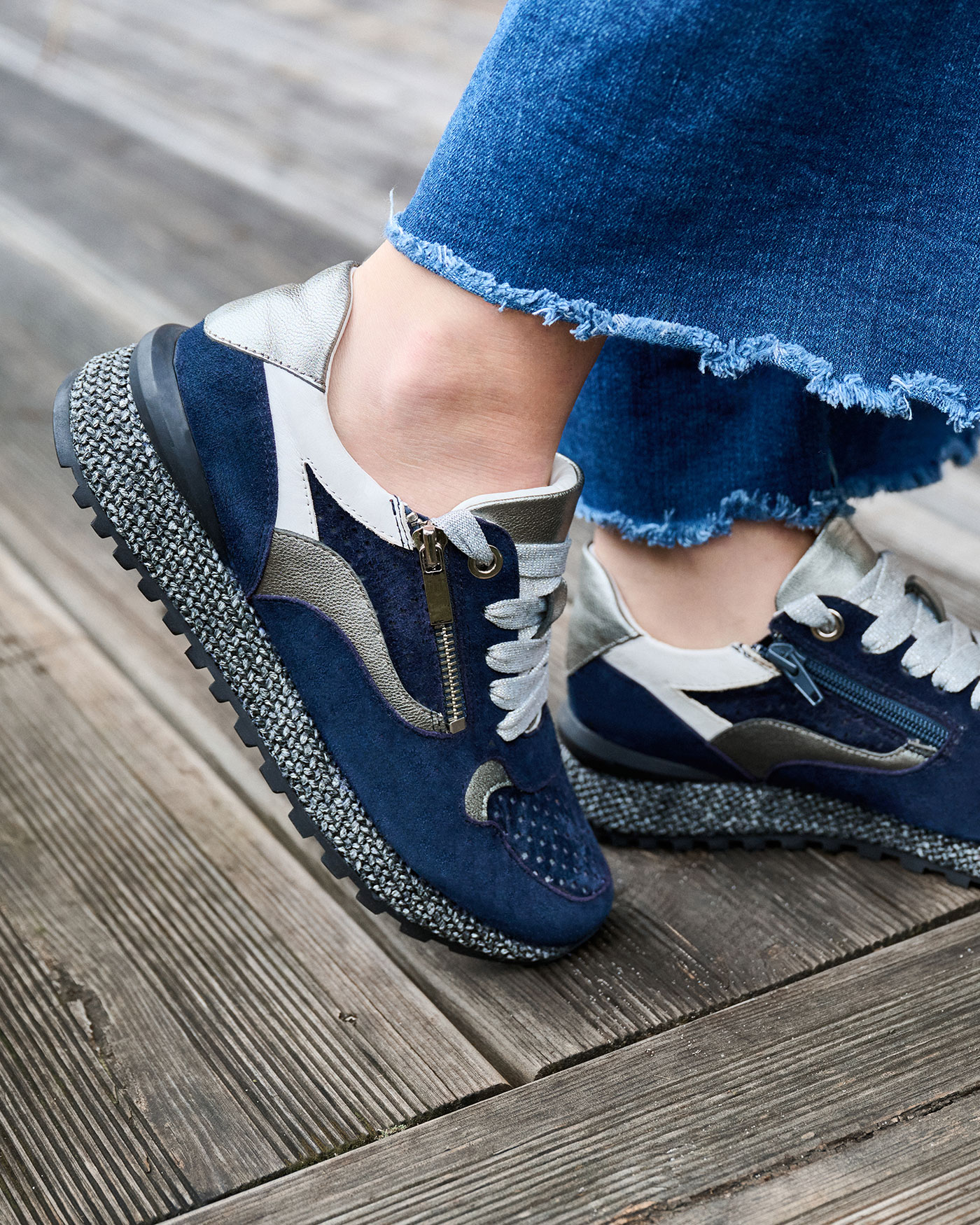 Baskets lacets bleu marine Yoko adige