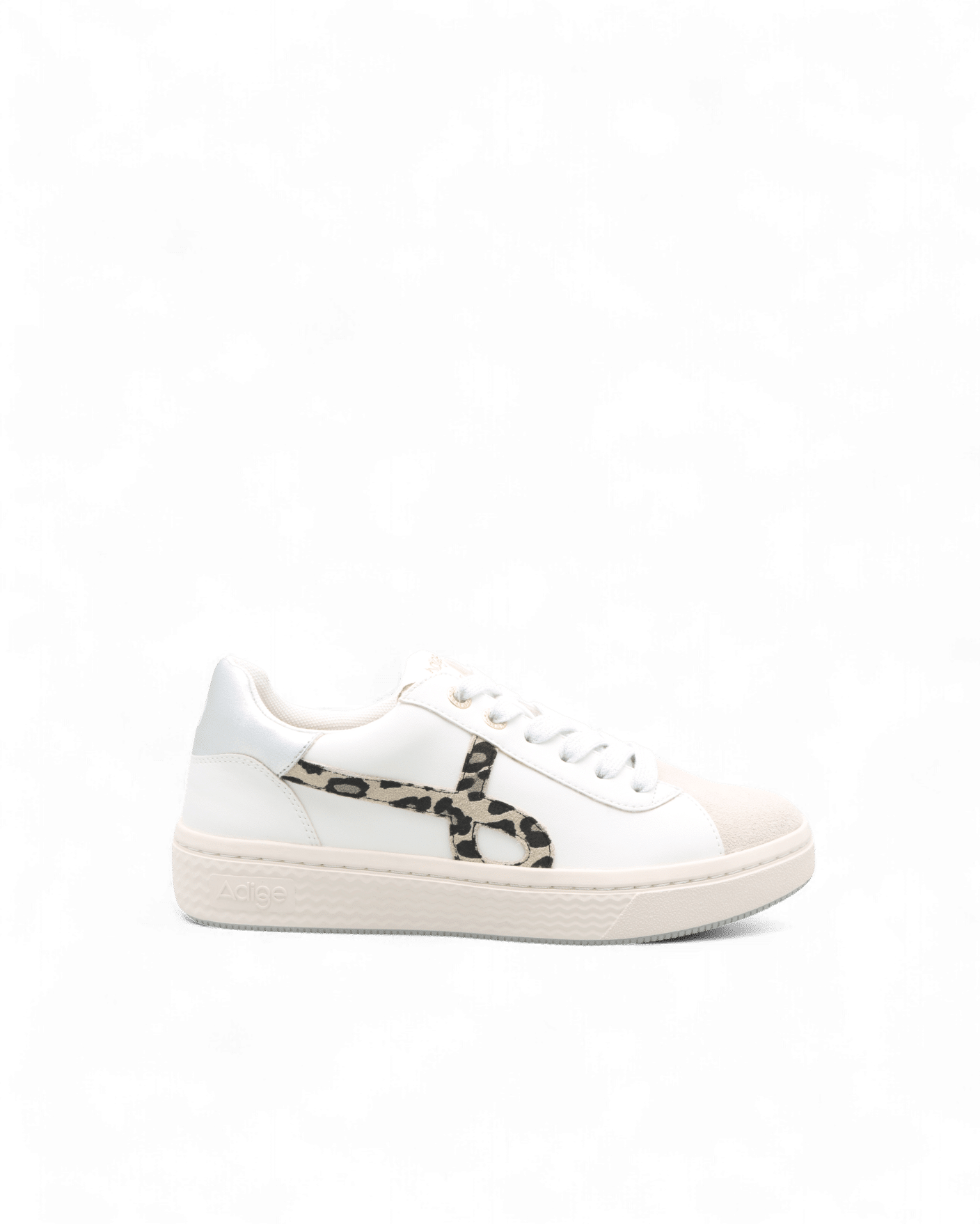 Basket blanche et leopard femme