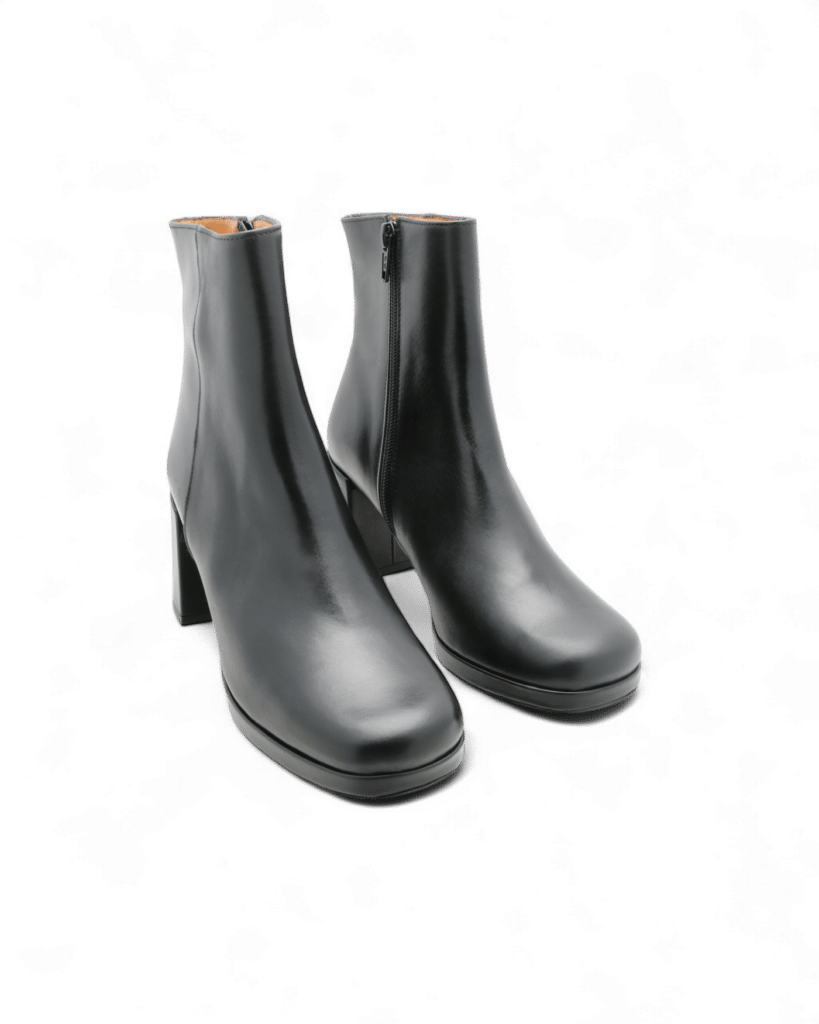 Bottine noir a talons