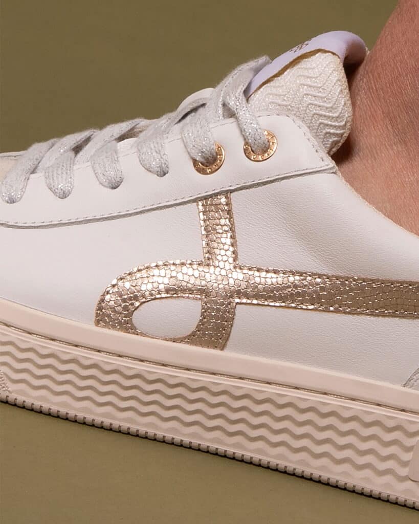 Basket blanche et dorée femme