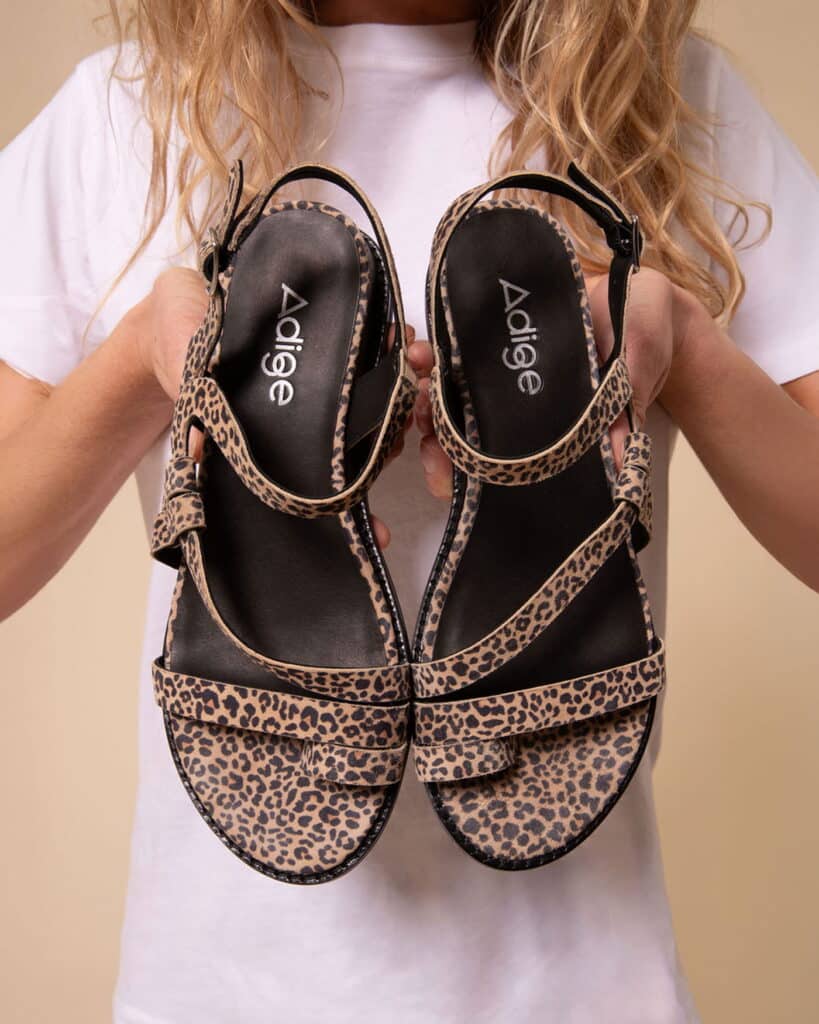 sandales léopard