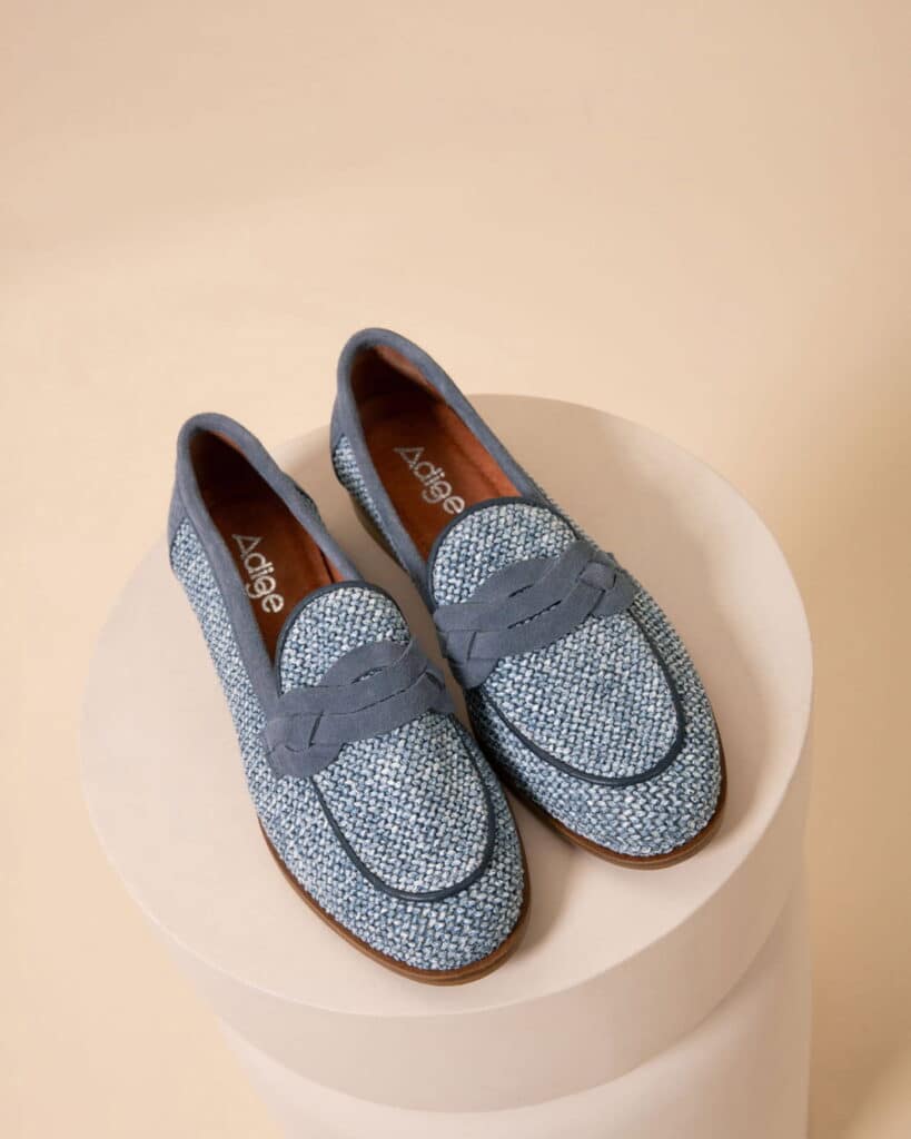 Mocassin bleu en raphia