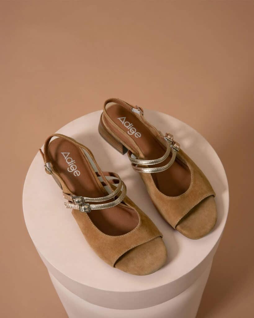 sandales petit talon camel