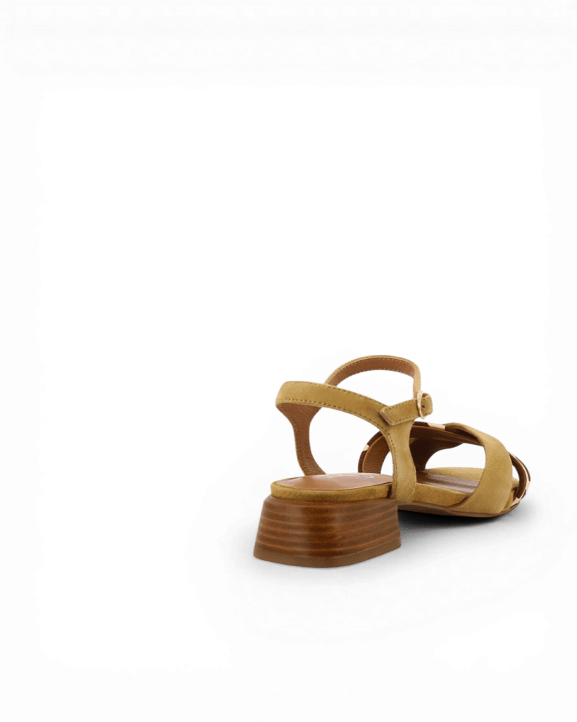 Sandales femme à petit talon girafe