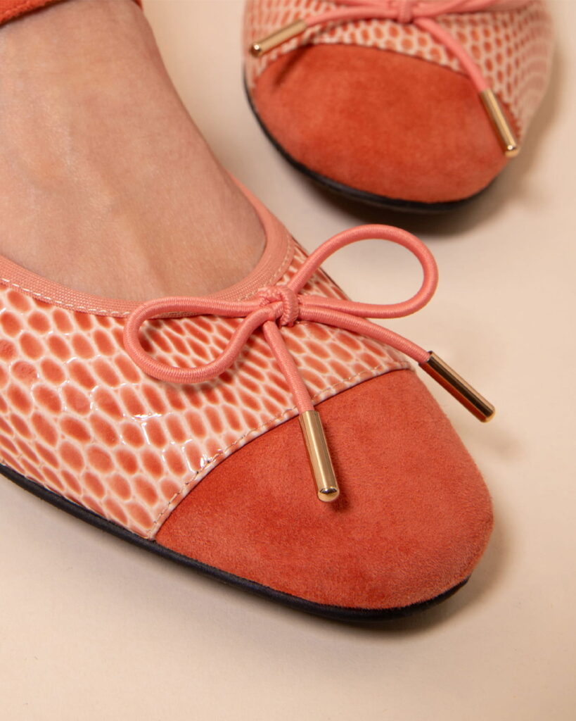 Ballerines a brides corail