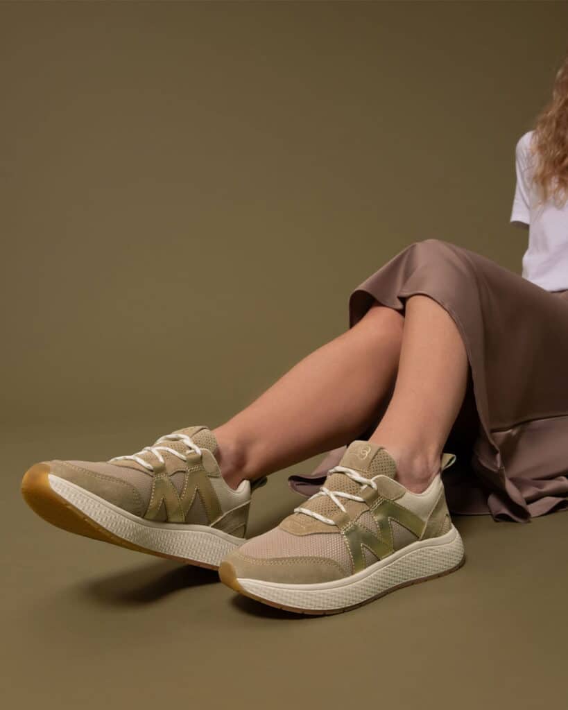 Basket plateforme beige