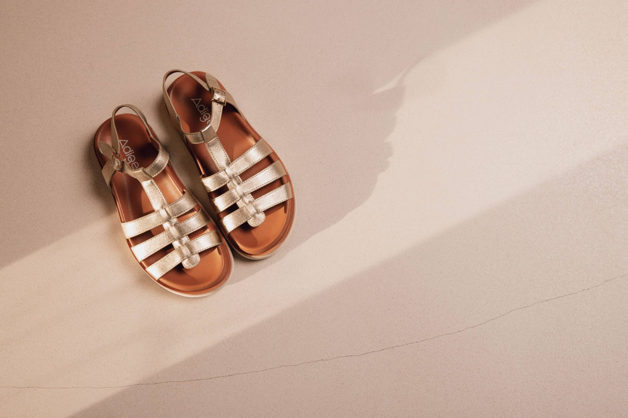 sandales en cuir métallisé