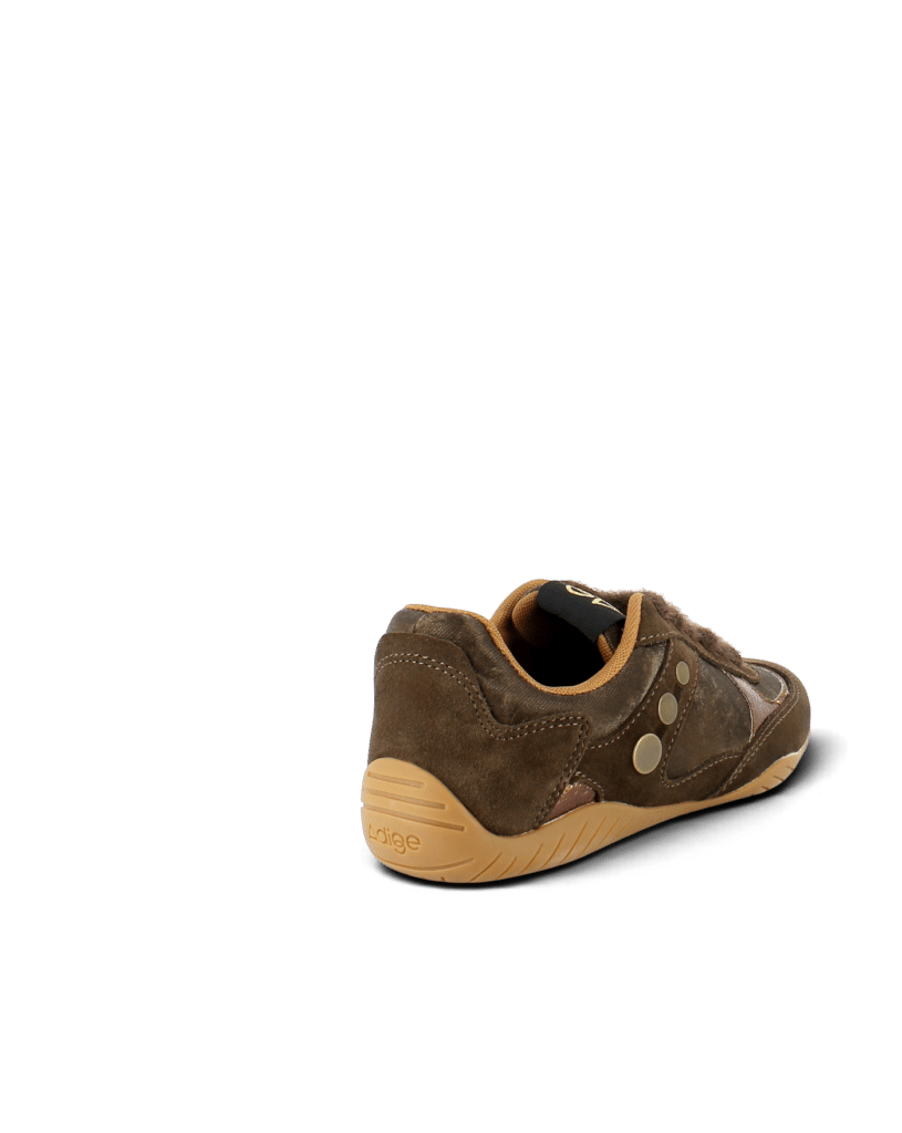 Basket chocolat femme en cuir suédé Dragon