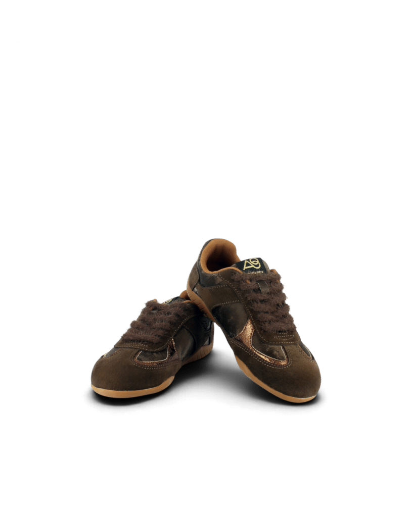 Basket chocolat femme en cuir suédé Dragon