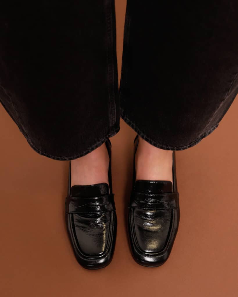 Mocassin petit talon femme noir Ilias