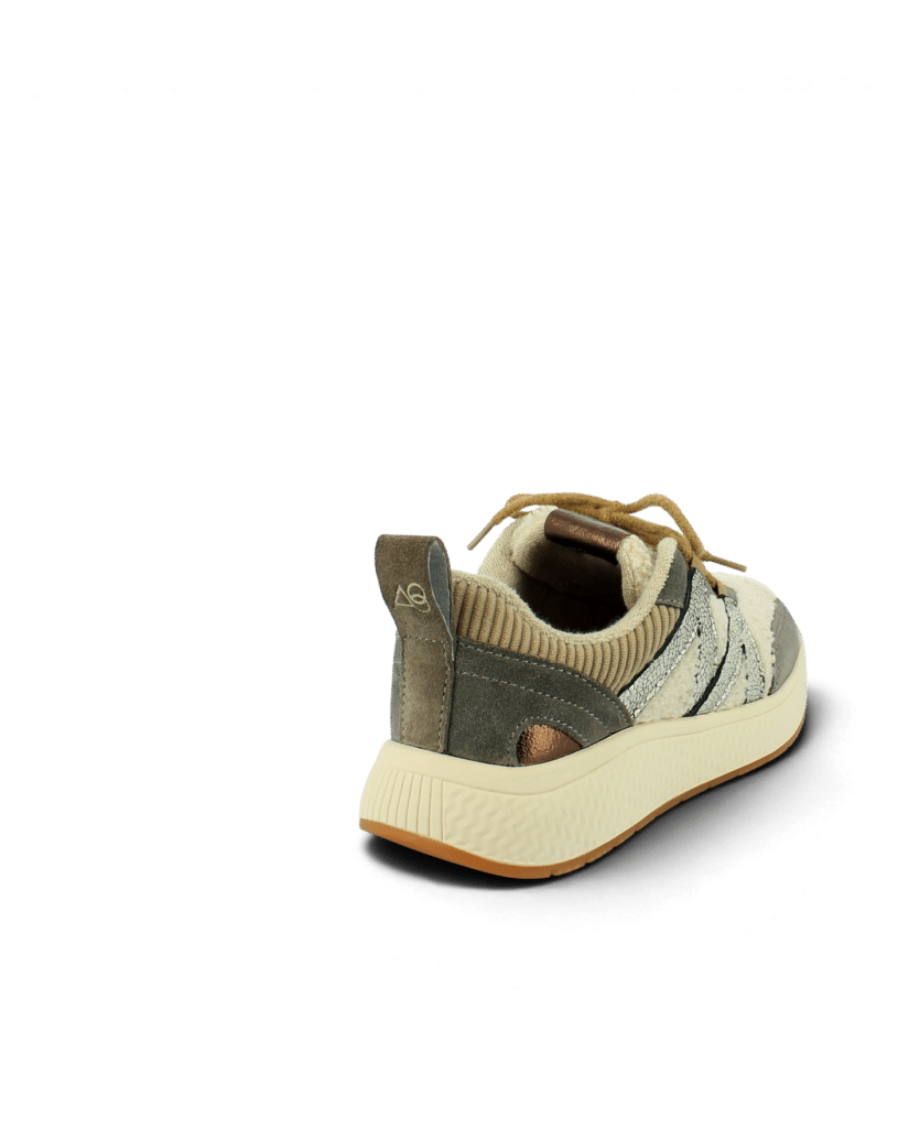 Basket fourrure femme en cuir gris Omega 3