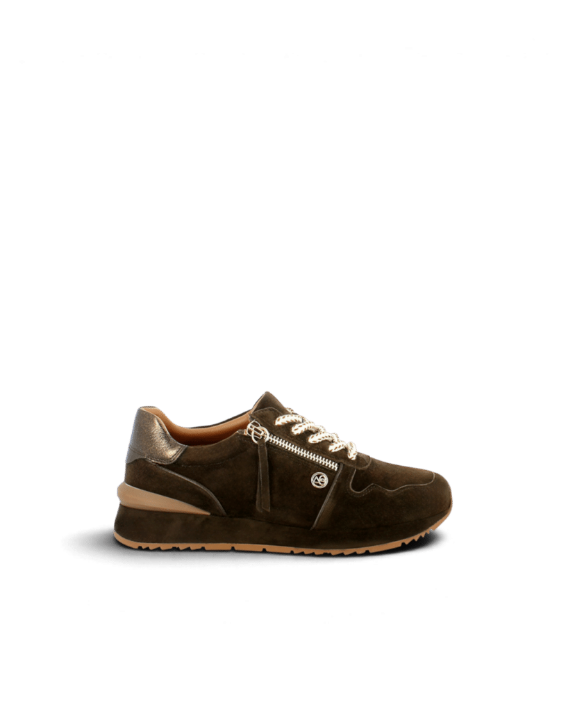 Basket femme en cuir velours chocolat à semelle gomme Yapo