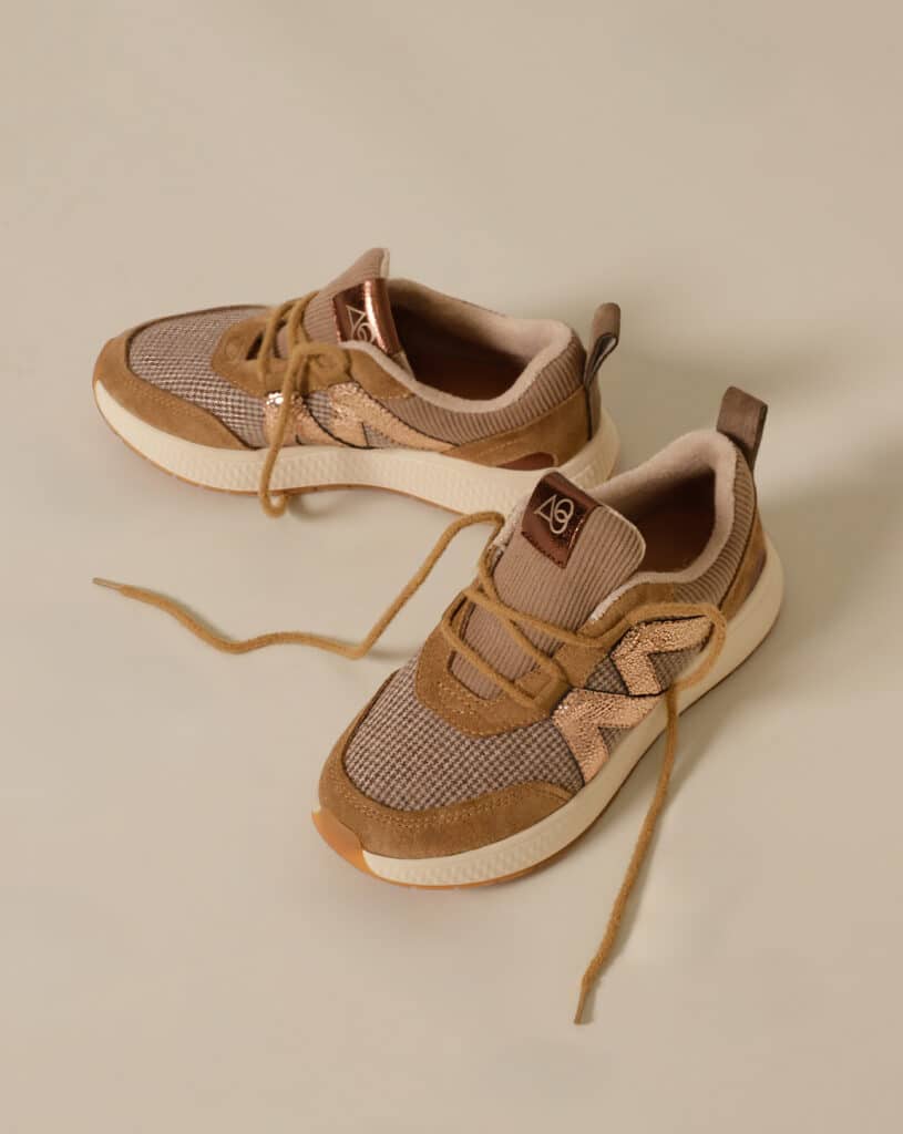 Basket fourrure femme en cuir camel